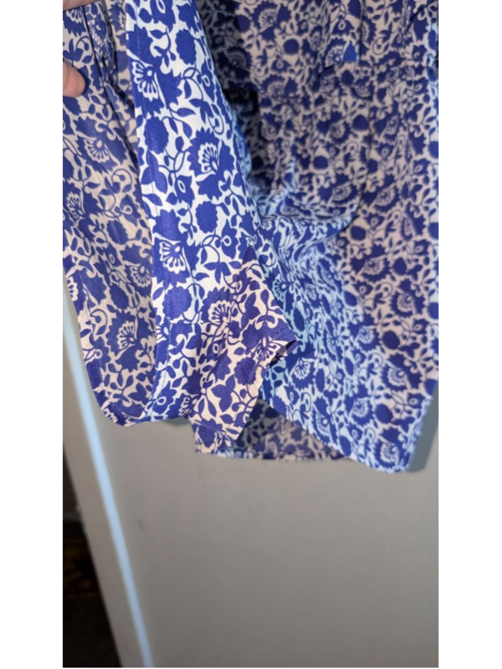 FOREVER 21 Blue White Floral Romper Size Small - Picture 4 of 5